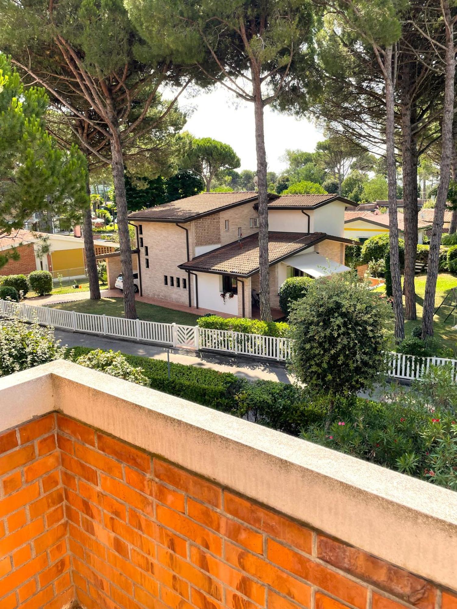 Condominio Salisburgo Bibione Exterior foto